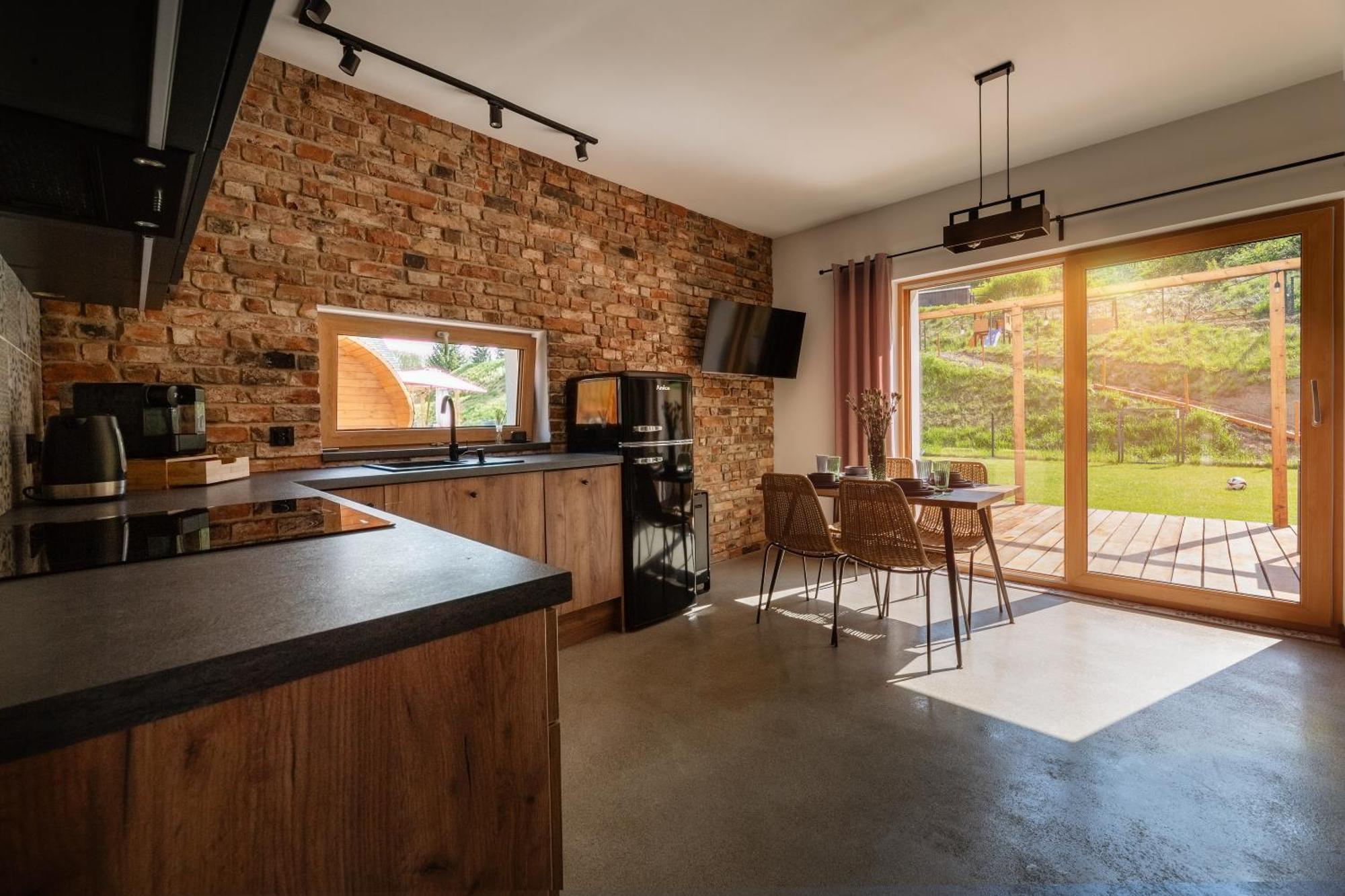 Apartament Pod Wzgorzem Z Sauna, Jacuzzi I Basenem Kudowa-Zdrój Buitenkant foto